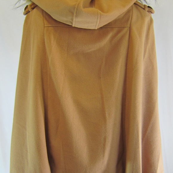 Cape w/Removable Faux Fur Hood - Picture 2 of 6